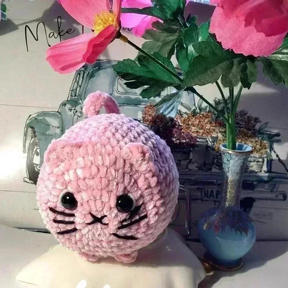 Handmade brand new crochet Adorable cat Plush great Baby Shower Gift - Picture 1 of 9